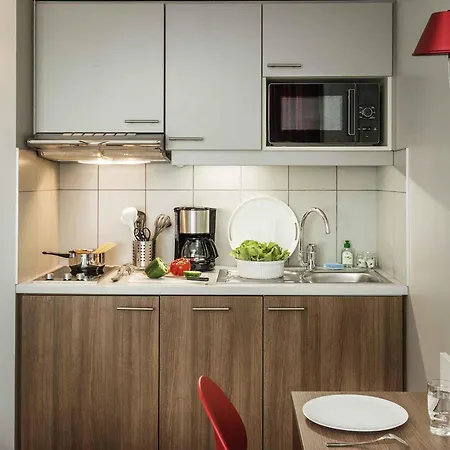 Adagio Bercy Village Aparthotel 4*