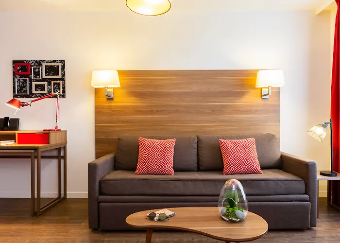 Adagio Bercy Village 4*